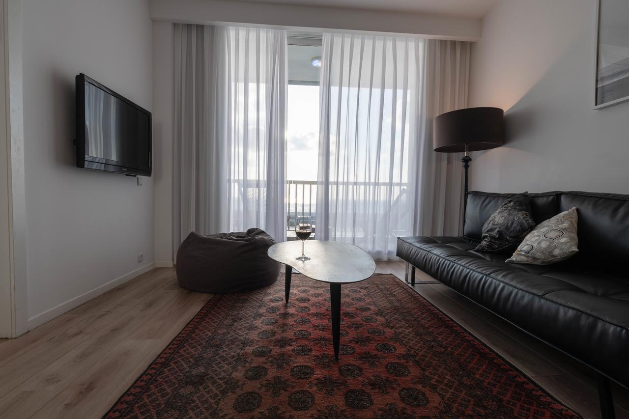 Sea View Apartment Suite เทลอาวีฟ ภายนอก รูปภาพ
