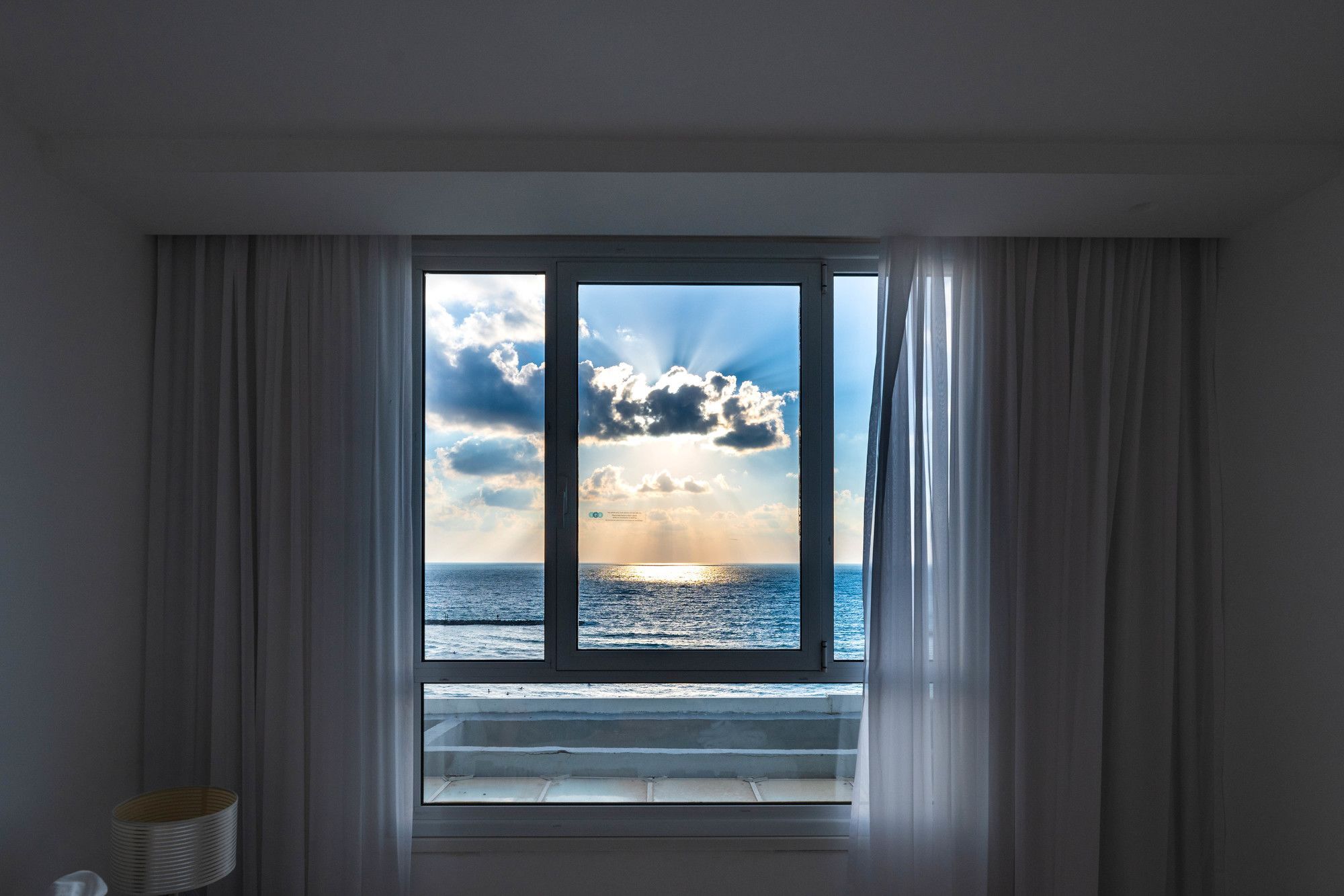 Sea View Apartment Suite เทลอาวีฟ ภายนอก รูปภาพ