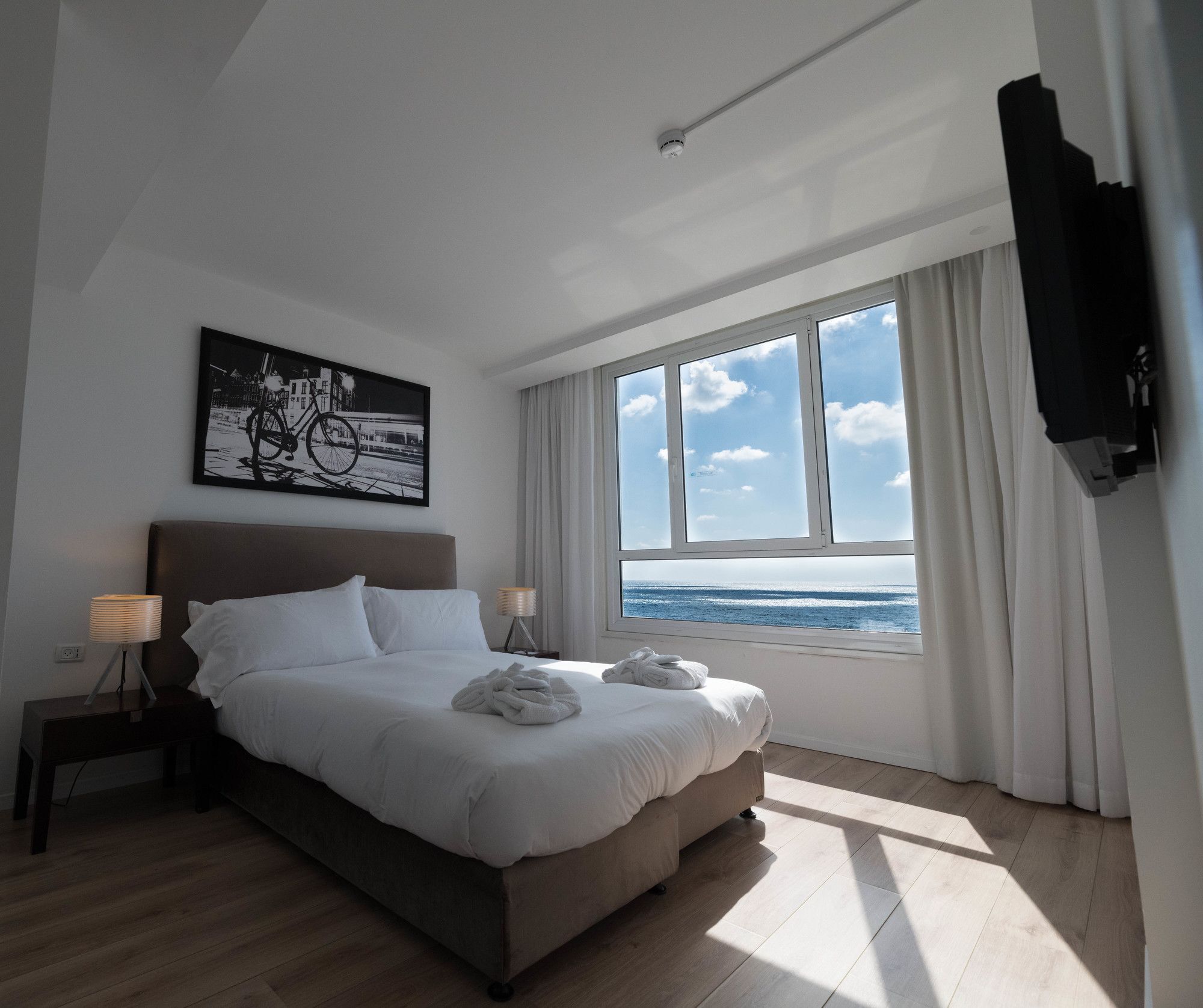 Sea View Apartment Suite เทลอาวีฟ ภายนอก รูปภาพ